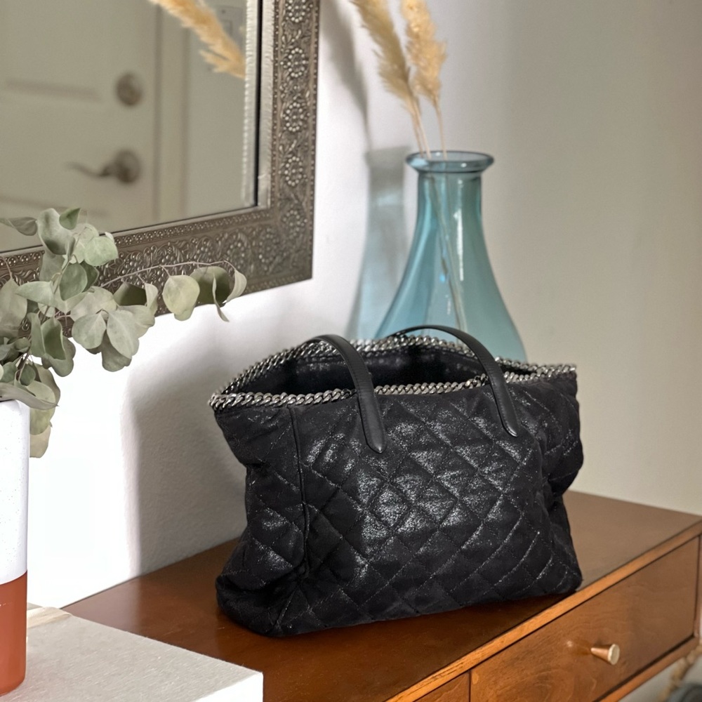 Black quilted Stella McCartney Tote Bag, Iconic Chain Lining